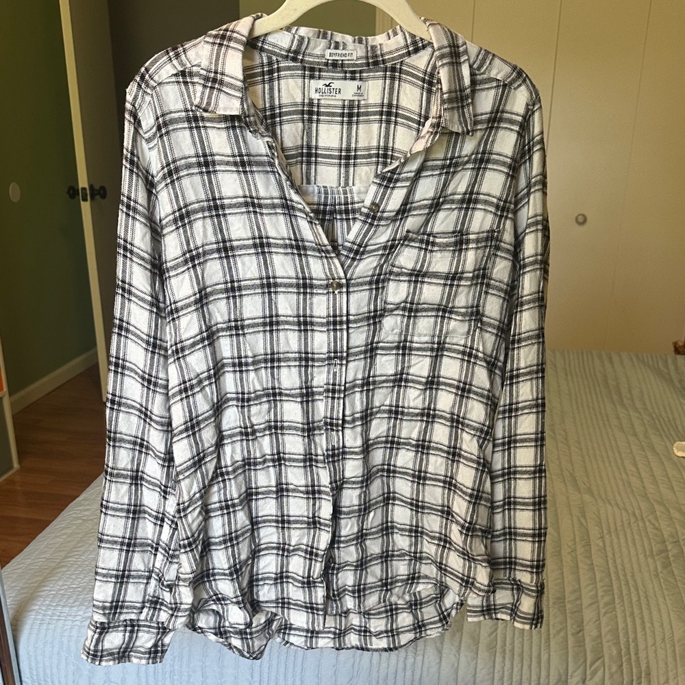 Hollister Black & White Plaid Lightweight Shirt